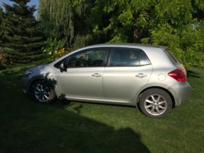 Toyota Auris z 2007roku, silnik 2.0 D4D, przebieg 250tys....