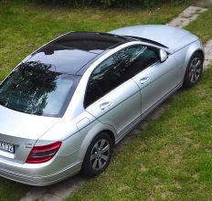 Sprzedam samochód osobowy Mercedes Benz