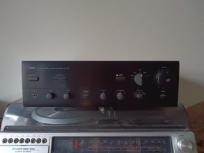 Wzmacniacz YAMAHA AX-570