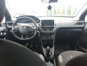 Peugeot 208 1.2 benzyna 2012 rok