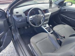 Opel Astra GTC.. 1,4 benzynka 90KM.Lift 2009 rok.