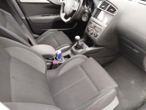 Citroen C4 rok 2016 poj 12 benzyna