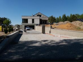 Budowa domów i innych obiektów, docieplenia.