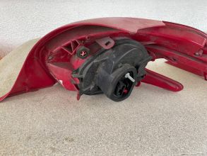 sprzedam lampy tylne peugeot 208