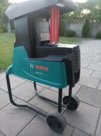Rębak rozdrabniacz do gałęzi Bosch