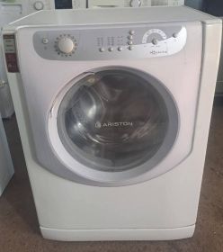 Sprzedam pralkę firmy Hotpoint Ariston