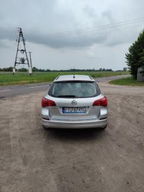 Opel Astra J
