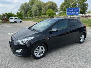 Hyundai i30 1.4 BENZYNA Klimatyzacja Nawigacja Ledy...