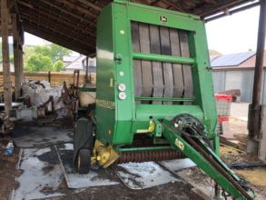 Prasa John Deere 590