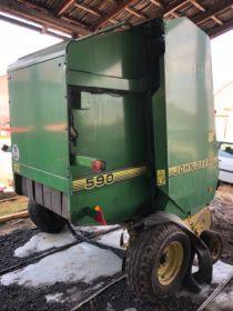 Prasa John Deere 590