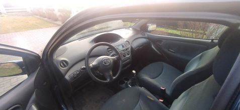 Toyota Yaris 2005 1.0 benzyna + LPG