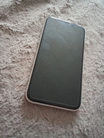Sprzedam iPhone 11