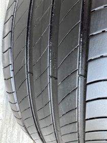 Opony 205/55/17 95V. Extra Loag Michelin Premacy 4