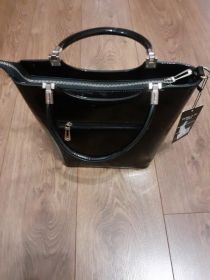 Elegancka czarna torebka FLORA & CO – nowa z metką!