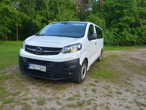 Opel vivaro 9 osób