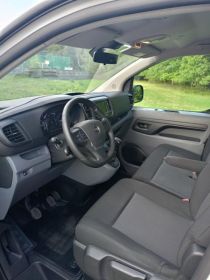 Opel vivaro 9 osób