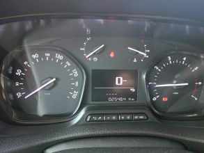 Opel vivaro 9 osób