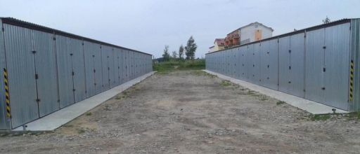 Plac pod garaże blaszane