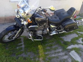 Sprzedam Kawasaki VN 750rok...