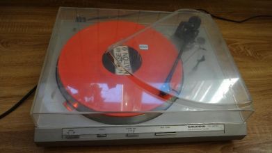 Gramofon Grundig Direct Drive Automatic