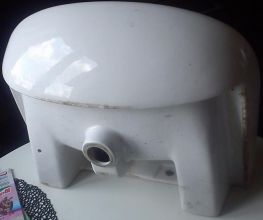Umywalkę szafkową ceramiczna biała
