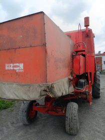 Kombajn bizon Z056