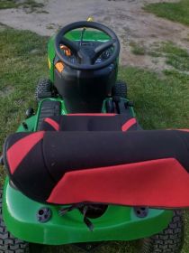 Kosiarka traktorek John Deere s120