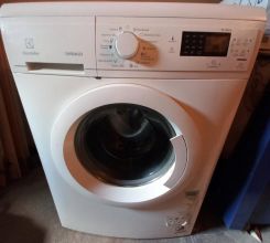 Sprzedam pralkę firmy Electrolux o wsadzie 6kg