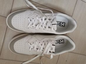 Sprzedam nowiutkie buty firmy Kappa...