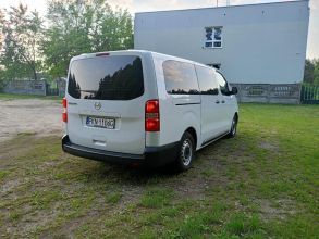 Opel vivaro 9 osób