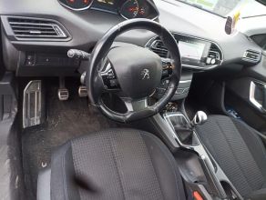 Sprzedam peugeot 308 1.5 HDi 130 km