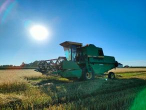Sprzedam kombajn John Deere