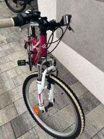 Sprzedam rower kross na kołach 24 cale różowy