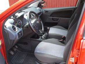 FORD FIESTA 1,3 benzyna 2006 r. 5 drzwi KLIMAT. mały...