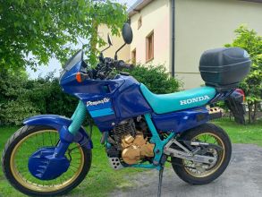 Motocykl Honda Dominator