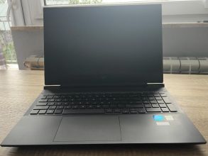 Sprzedam laptopa gamingowego