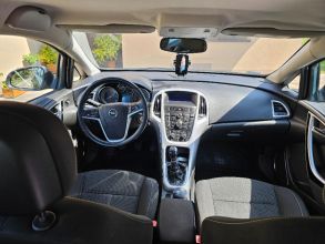 Sprzedam Opel Astra 1.7CDTI 125KM 2010r