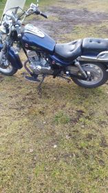 Sprzedam motocykl marki wektor