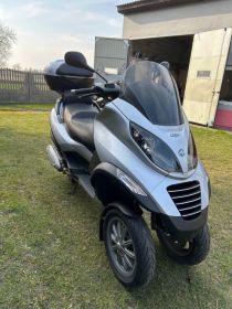 Piaggio mp3 125