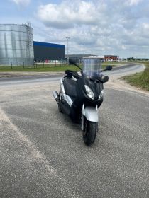 Yamaha xmax 125