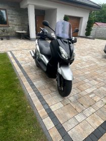 Yamaha xmax 125