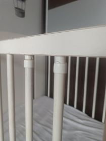 Łóżeczko dziecięce z materacem i pościelą