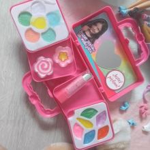 Zestaw zabawek lalki Barbie mebelki I inne