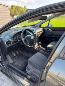 Peugeot 407