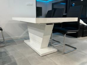 Sprzedam stół rozkładany