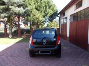 HYUNDAI i10 1,1 benzyna 2009 r. 5 drzwi KLIMATYZACJA...