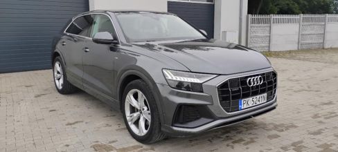 AUDI Q8 2022