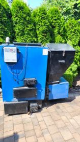 Piec z podajnikiem na ekogroszek