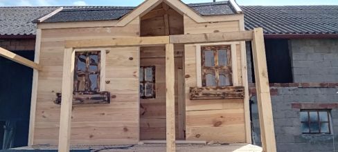 Sprzedam solidny Domek dla dzieci