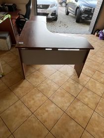 Biurko i szafka wykonana przez stolarza